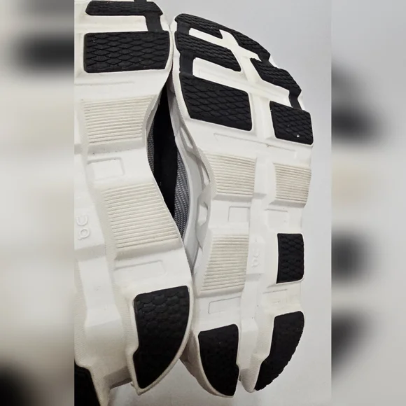 Women's On Running Cloudmonster 2 size 7.5 - Picture 7 of 9